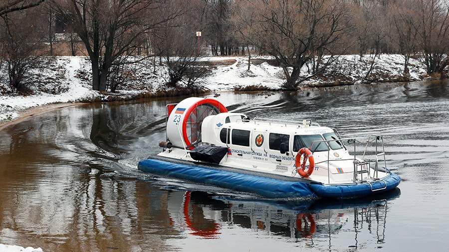 Two children went under water on the Skhodnensky Canal in Moscow