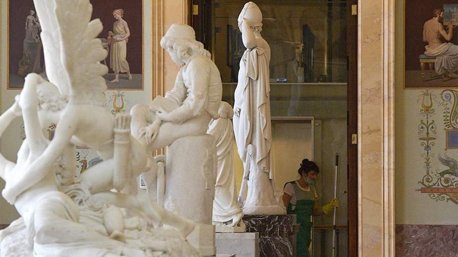 The Hermitage requested a penalty from the contractor for broken terms of the contract