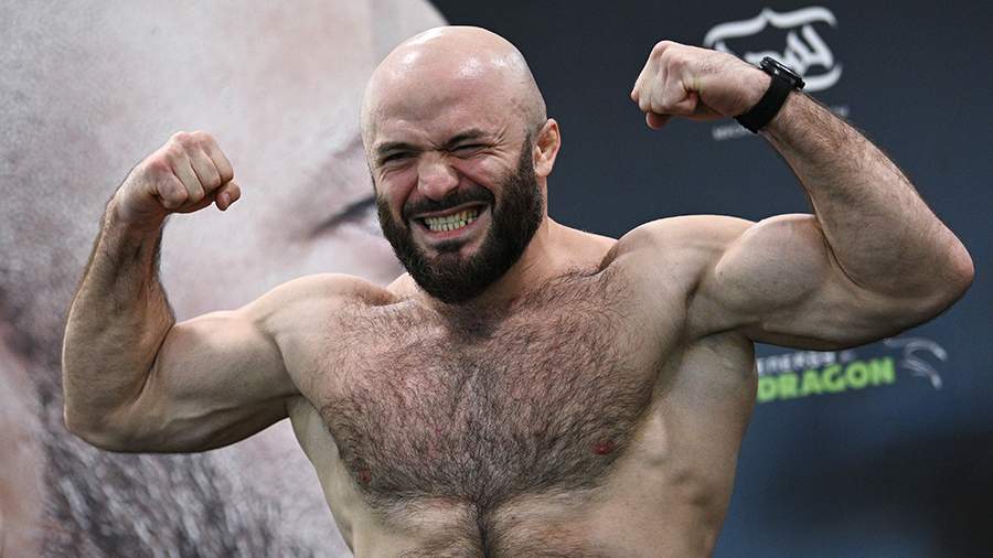Ismailov makes his boxing debut against Nigerian Durodola