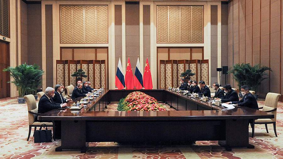 US warns China of consequences for supporting Russia