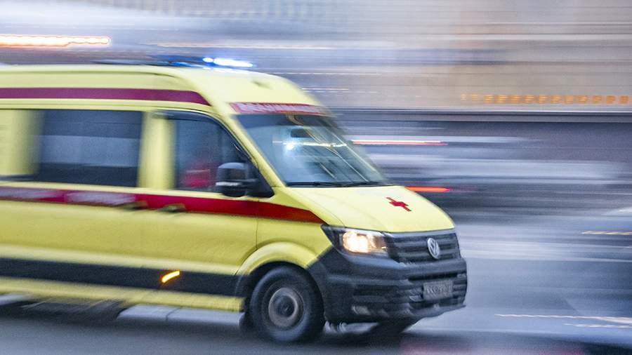 The child was not injured when ice fell on a stroller in Khimki The child was not injured when ice fell on a stroller in Khimki