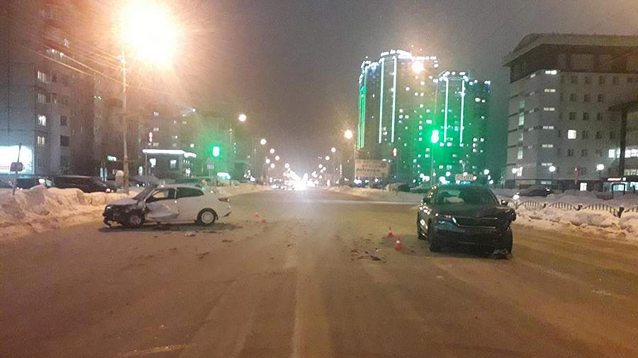 Four adults and a child were injured in an accident in Surgut