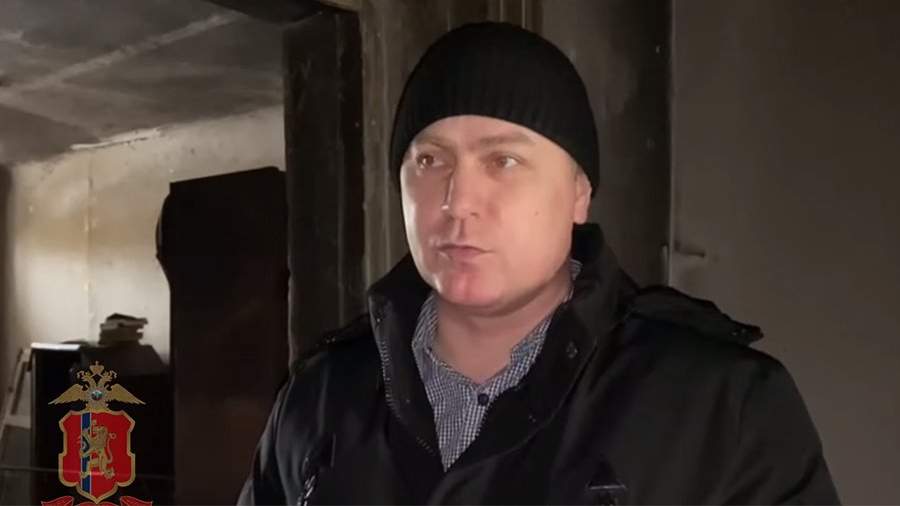 In Krasnoyarsk, a policeman rescued a man from a burning apartment