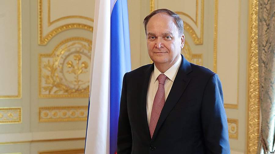 Анатолий Антонов