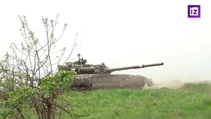 Работа танков при штурме окраин Камышевахи