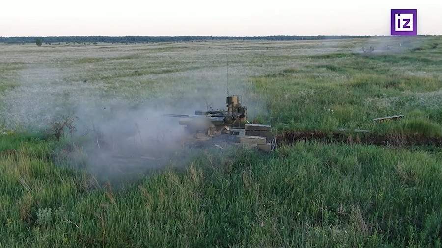 Военкор quot;Известийquot; показал ремонт БМПТ quot;Терминаторquot; на спецоперации Новости мира