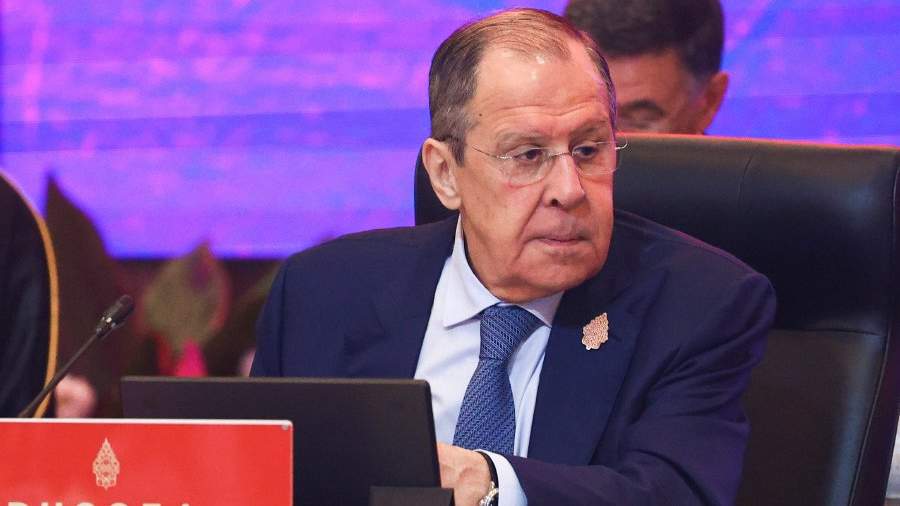 Лавров заявил об "уходе жизни вперед" от G8 - РБК