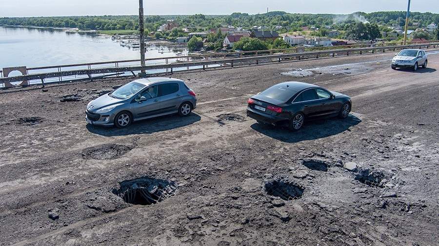 Взорван Дарьевский мост. TASS_53908248