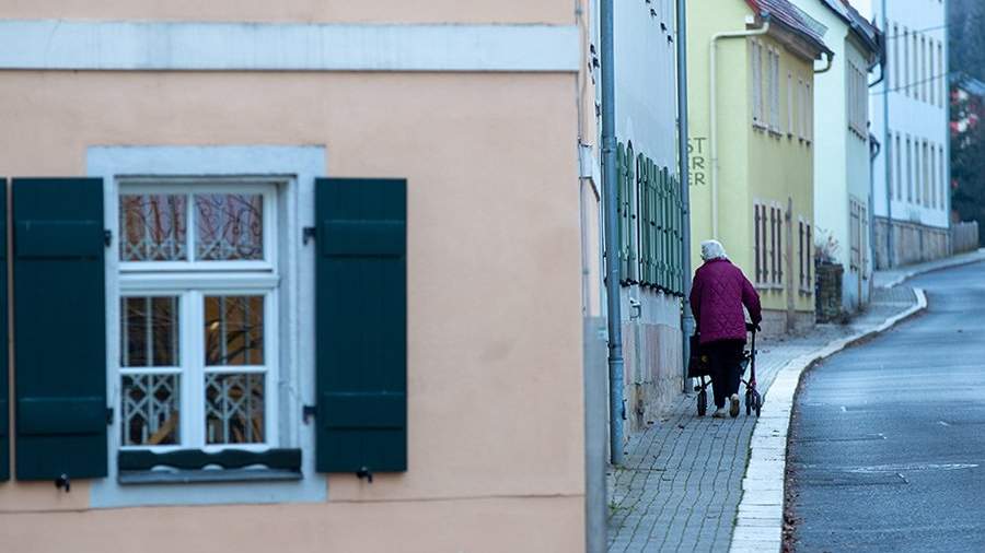 Welt рассказал о риске бедности каждого шестого немца старше 65 лет