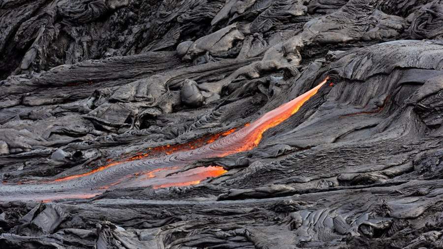 Ученые обнаружили необычное изменение магмы исландского вулкана
