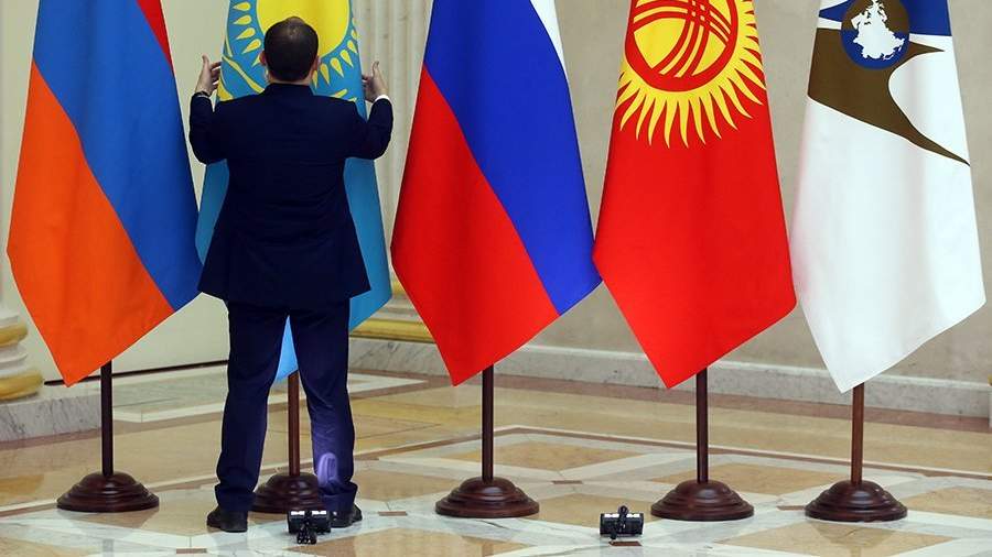 Конфликт Азербайджана и Армении: поможет ли ОДКБ