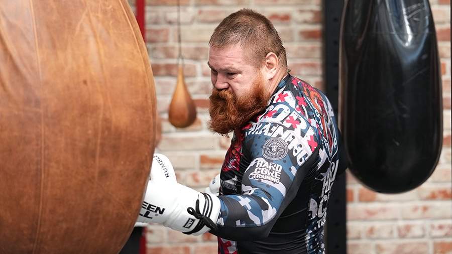 Александр Емельяненко провел мастер-класс в клубе Tkmmafit