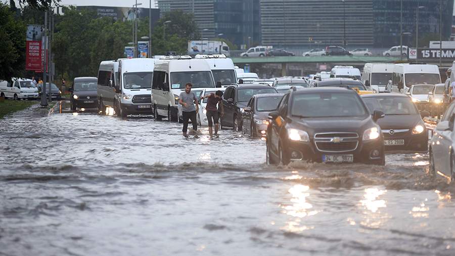Четыре человека погибли из-за наводнений в Турции | Новости мира | Известия  | 04.09.2023