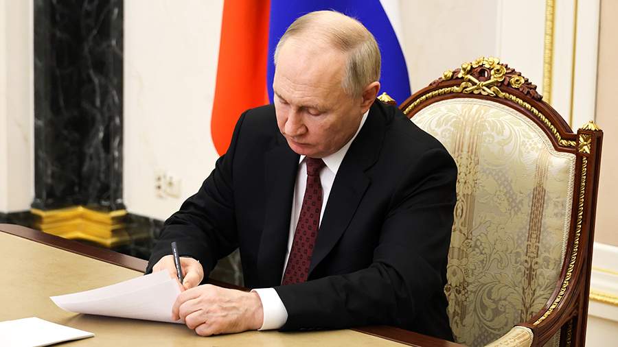 Путин присвоил генеральские звания 60 российским офицерам | Новости ...