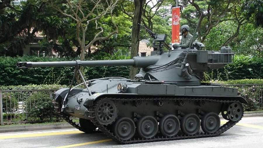 Танк 13. Amx-13 танк. Французский танк амх-13. Французский танк амх-13. Легкий танк амх-13.