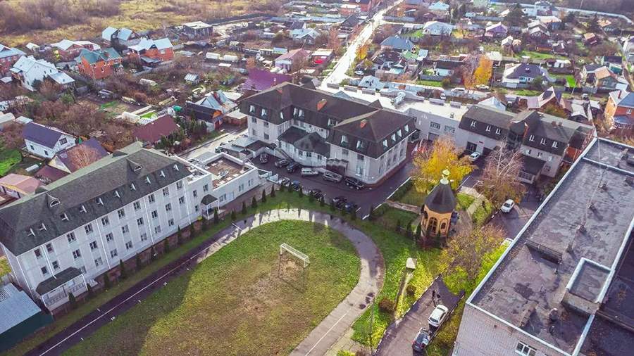 Жігіттер жыныстық қатынасқа түсу үшін қыздар аяқтарын жайып жібереді.