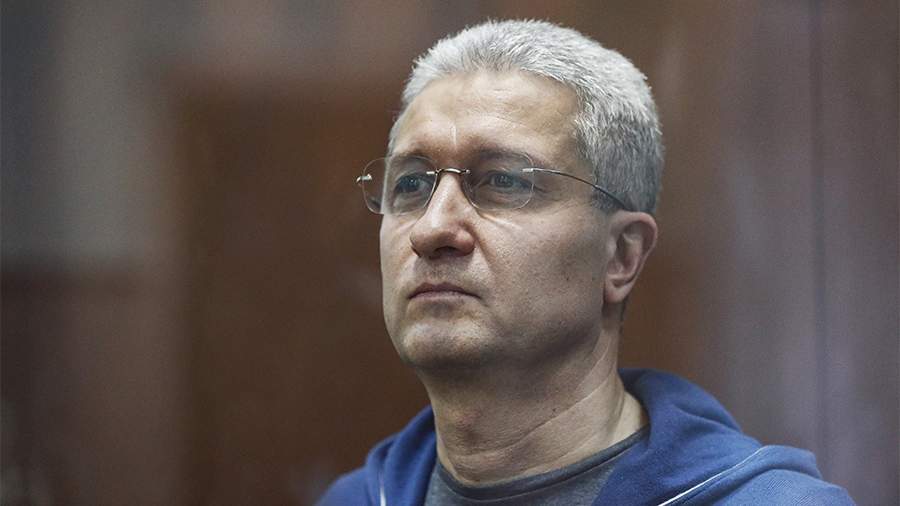 Экс-замглавы Минобороны Иванов обещал суду не скрываться в случае домашнего ареста