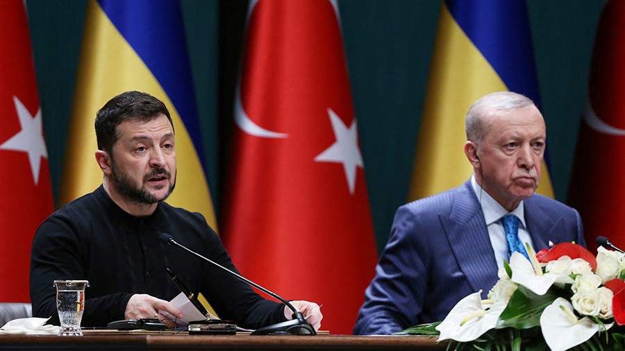 
                    Эрдоган заявил Макрону о готовности организовать переговоры по Украине в Турции

        