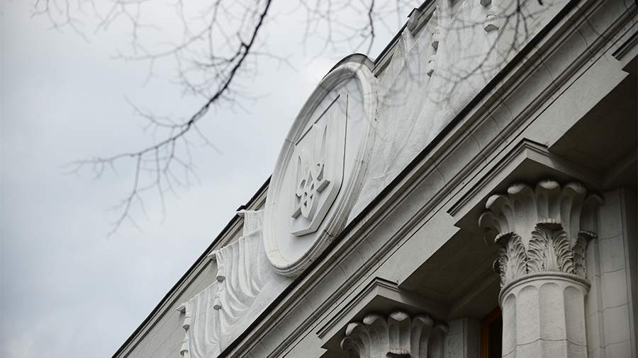Власти Украины смогут принудительно забирать земли и недвижимость в Закарпатье