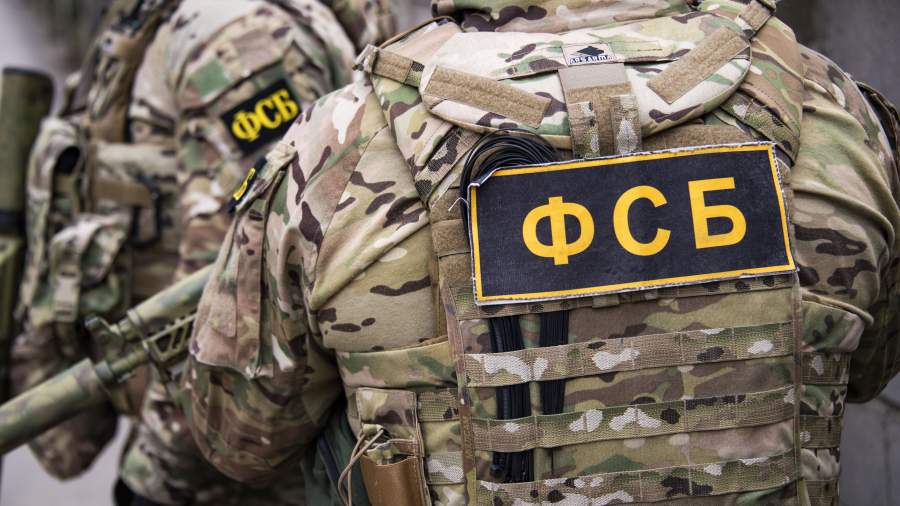 
                    ФСБ пресекла деятельность сторонников террористической неонацистской организации в Крыму

        