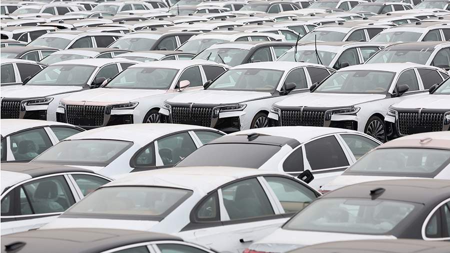 
                    Запасы непроданных новых авто в РФ оценили на уровне 500 тыс. единиц

        