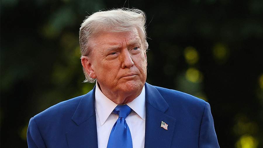 
                    Трамп заявил о приостановке торговых переговоров с Канадой из-за высоких налогов

        