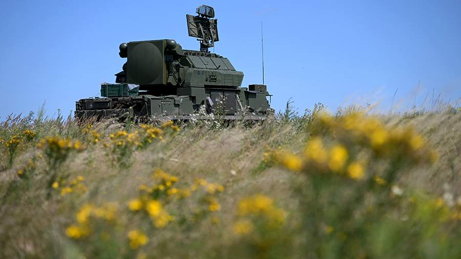 Средства ПВО за ночь уничтожили 61 украинский БПЛА над регионами России
