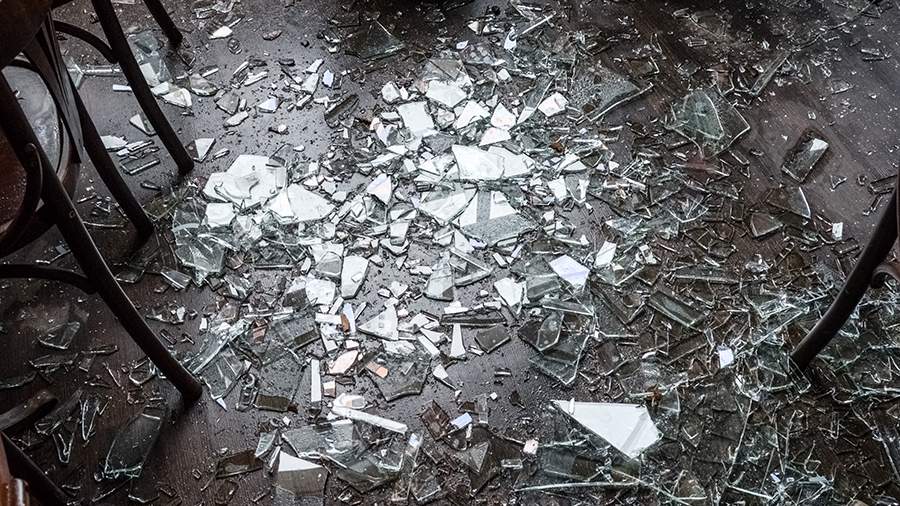 В Сочи при атаке БПЛА повреждено окно многоквартирного дома