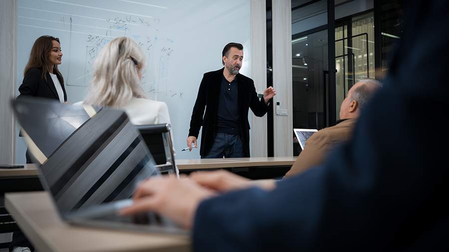 Астролог предупредила о влиянии ретроградного Меркурия на решения в 2026 году