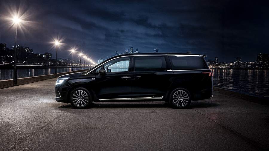 
                    JAC начнет продажи минивэна RF8 в России

        