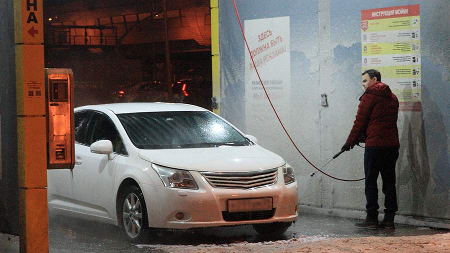 
                    Автоэксперт назвал главные правила мойки автомобиля зимой

        