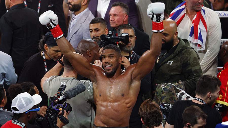 Boxer Joshua challenged Tyson Fury after defeating Paul in a duel | Sports  News | Izvestia | 20.12.2025