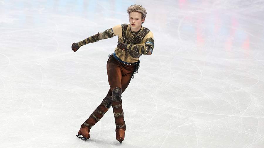 
                    Американский фигурист Илья Малинин стал трехкратным чемпионом мира

        
