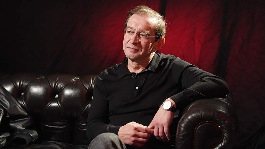 МХАТ не комментирует слухи о новом главе