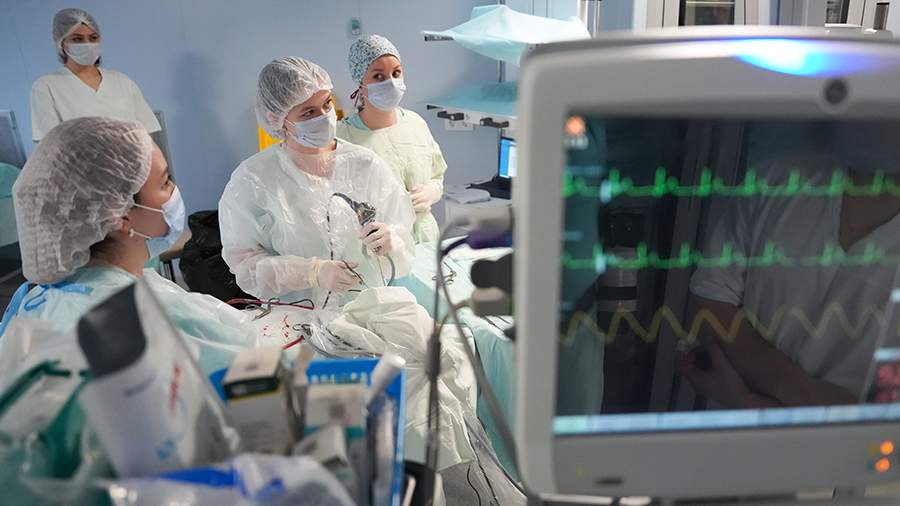 Расторгуев: рост зарплат врачей углубит региональный разрыв