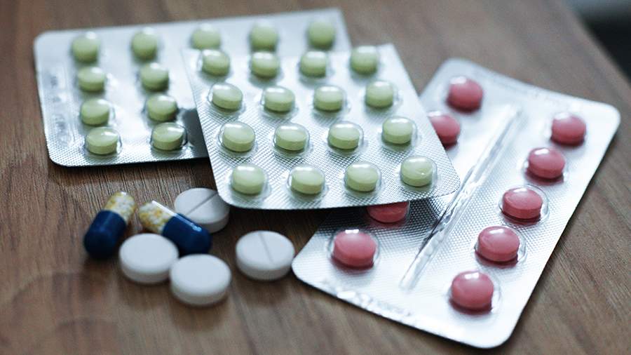 Больше половины пенсионеров принимают по пять и больше препаратов одновременно