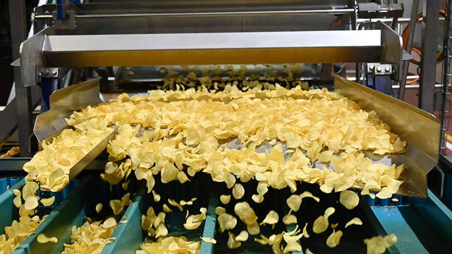 Диетолог о вреде чипсов и газировки