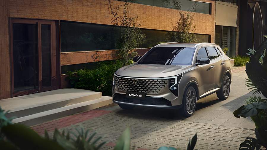 
                    Changan объявила цену кроссовера Uni-S нового поколения

        