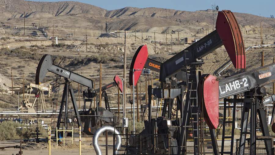 Bloomberg pointed to the US plans to start producing oil under its ...