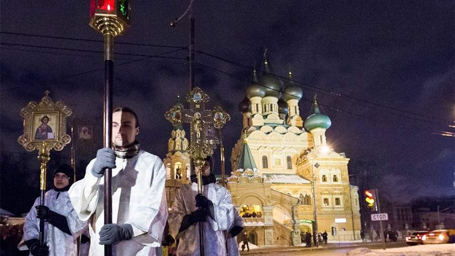 как подготовиться к окунанию в крещение. Смотреть фото как подготовиться к окунанию в крещение. Смотреть картинку как подготовиться к окунанию в крещение. Картинка про как подготовиться к окунанию в крещение. Фото как подготовиться к окунанию в крещение