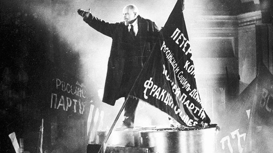 С м эйзенштейн что сделал. RIAN 63307.HR .ru 1. С м эйзенштейн что сделал фото. С м эйзенштейн что сделал-RIAN 63307.HR .ru 1. картинка С м эйзенштейн что сделал. картинка RIAN 63307.HR .ru 1. Его талантом восхищался сам Чарли Чаплин, назвавший картину «Иван Грозный» «высшим достижением в жанре исторических фильмов». Голливуд в середине 1920-х пригласил молодого гения поработать в Америке, а «вождь всех народов» вручил ему две Сталинских премии. Но за успешным обликом скрывался глубоко несчастный человек, для которого проблески счастья и творческой свободы сменялись черными полосами депрессии и гонений. С м эйзенштейн что сделал. RIAN 63307.HR .ru 1. С м эйзенштейн что сделал фото. С м эйзенштейн что сделал-RIAN 63307.HR .ru 1. картинка С м эйзенштейн что сделал. картинка RIAN 63307.HR .ru 1. Его талантом восхищался сам Чарли Чаплин, назвавший картину «Иван Грозный» «высшим достижением в жанре исторических фильмов». Голливуд в середине 1920-х пригласил молодого гения поработать в Америке, а «вождь всех народов» вручил ему две Сталинских премии. Но за успешным обликом скрывался глубоко несчастный человек, для которого проблески счастья и творческой свободы сменялись черными полосами депрессии и гонений.