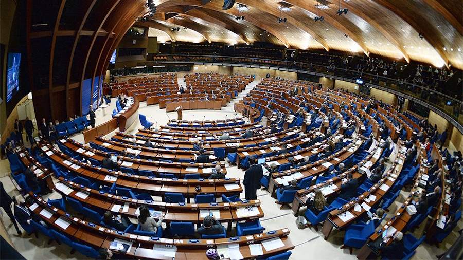 Делегаты в зале на пленарном заседании Парламентской ассамблеи Совета Европы