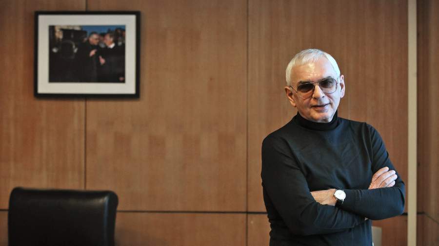 Карен Шахназаров