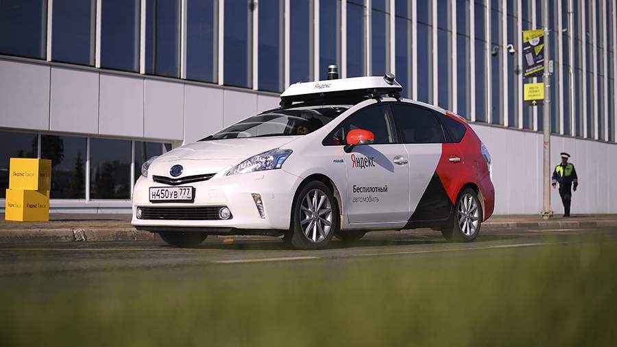 Беспилотный автомобиль на территории технопарка «Сколково»