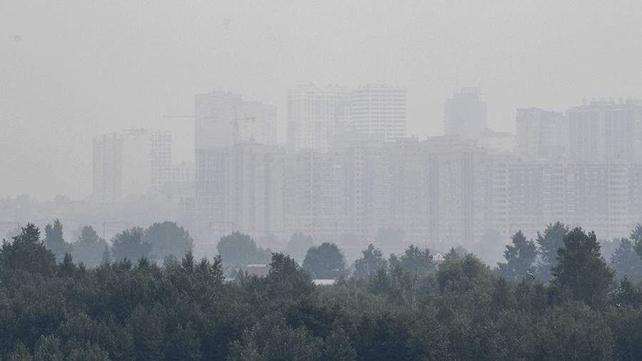 Смог в Новосибирске, вызванный действующими лесными пожарами на территории Красноярского края
