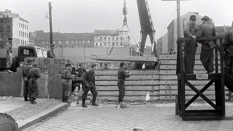 Строительство Берлинской стены. 31 июля 1961 года