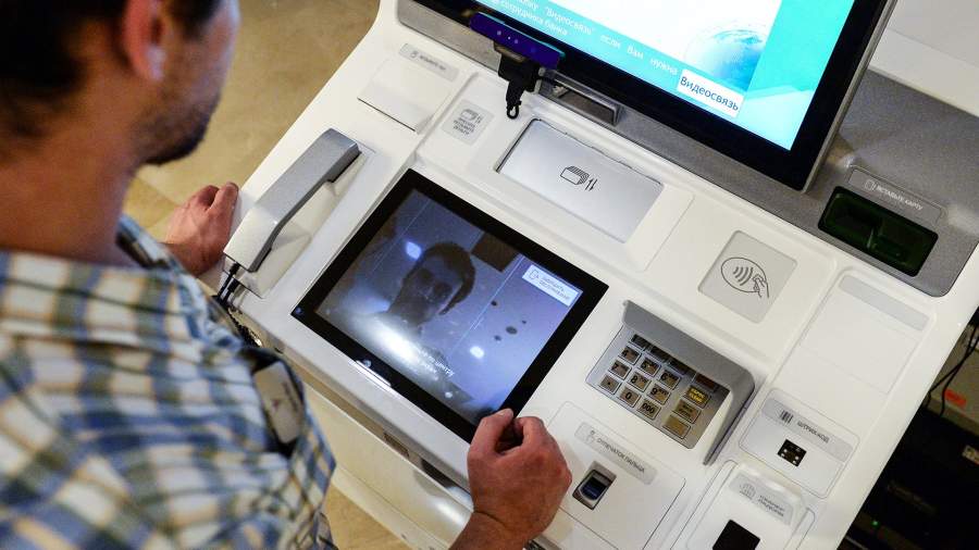 Первый банкомат с функцией распознавания лиц, установленный в отделении ПАО «Сбербанк России»