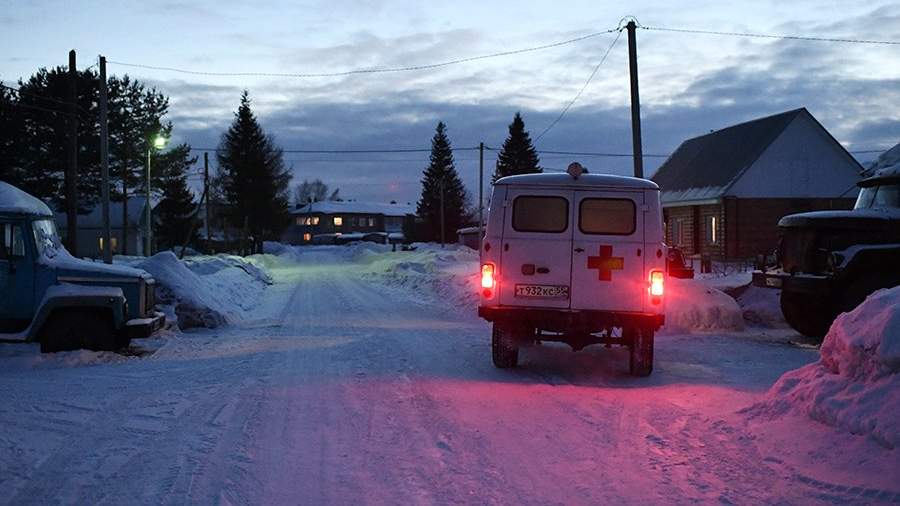 Автомобиль скорой помощи в одной из деревень Омской области