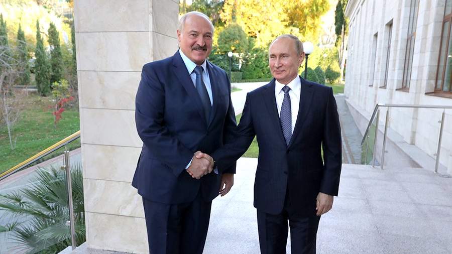 Президент РФ Владимир Путин во время встречи с президентом Белоруссии Александром Лукашенко в Сочи. 7 декабря 2019 года