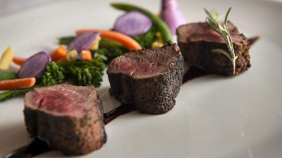 Стейки из оленины